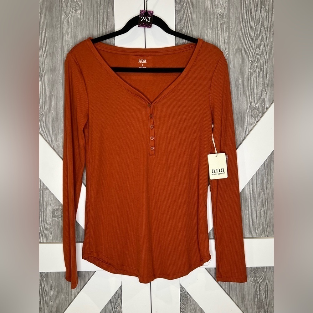 243. NWT a.n.a Women's Orange Long Sleeve Top